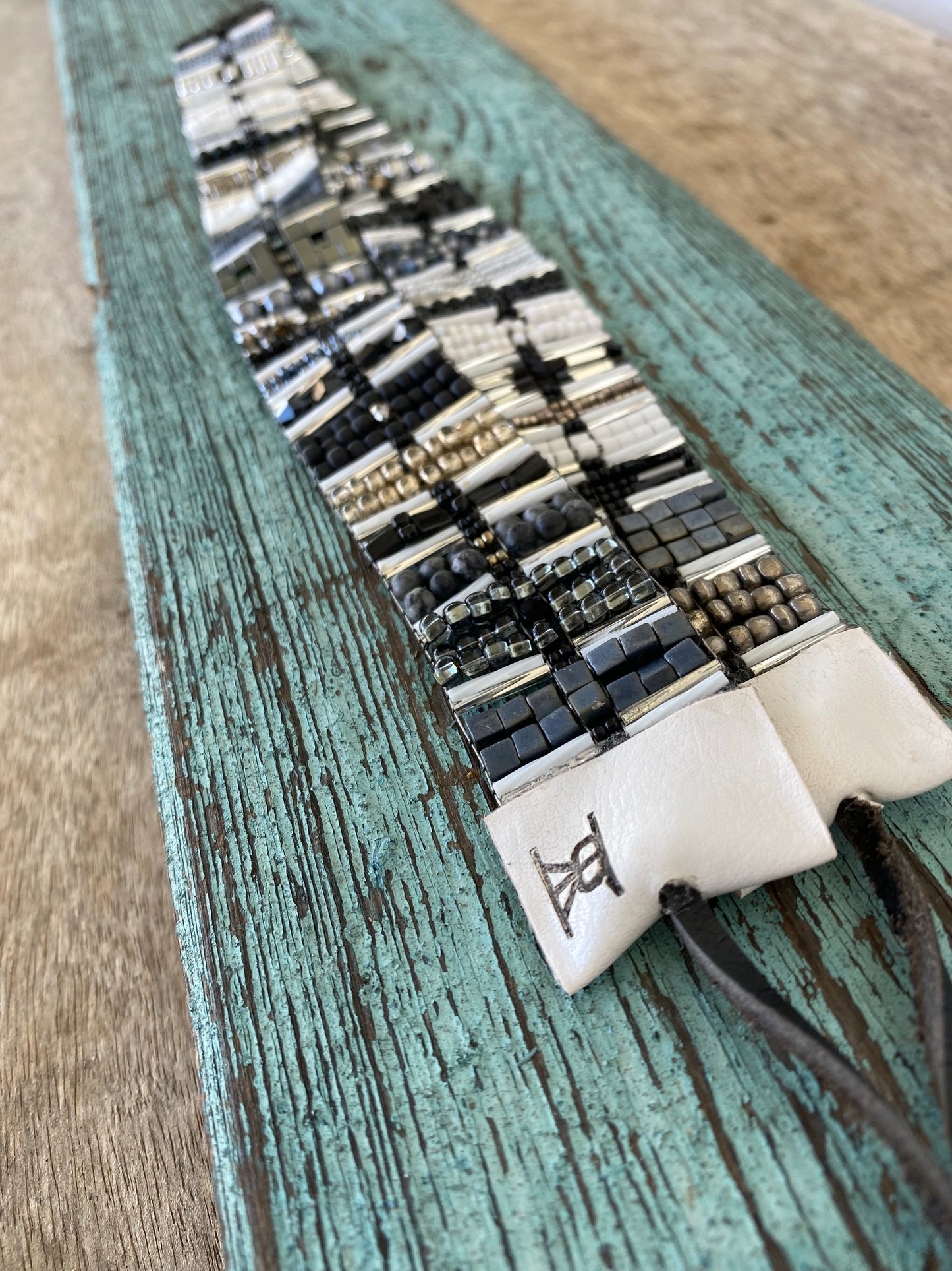 Hatband - Black + White