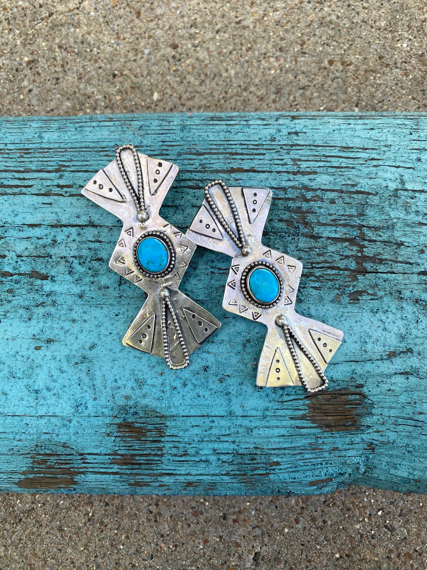 Bow Earrings - Sleeping Beauty Turquoise